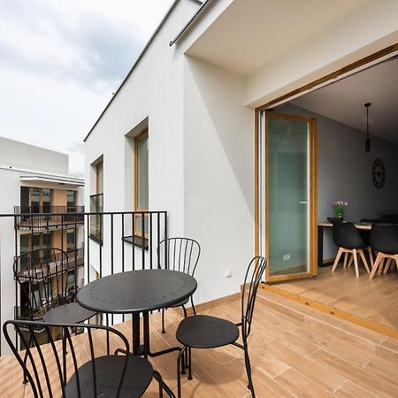 Wola Skwer Sunny Apartment Warsaw Ngoại thất bức ảnh