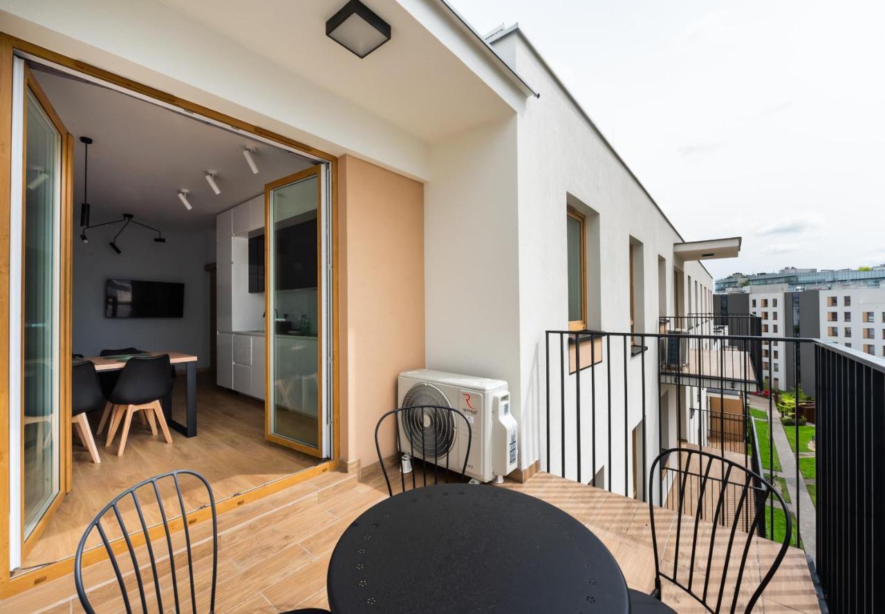 Wola Skwer Sunny Apartment Warsaw Ngoại thất bức ảnh