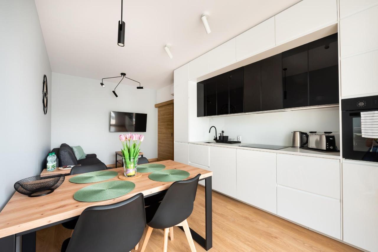 Wola Skwer Sunny Apartment Warsaw Ngoại thất bức ảnh
