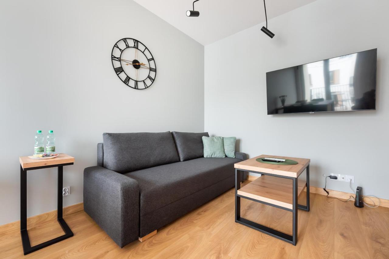 Wola Skwer Sunny Apartment Warsaw Ngoại thất bức ảnh